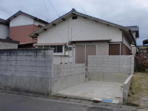 Takamatsu City, Mure Town Hara (Bouzen Station) Single-story building 2DK