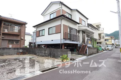 Kochi City, Minamitakeshima-cho (Sanbashi Shako Mae Station), 2-story, 5DK