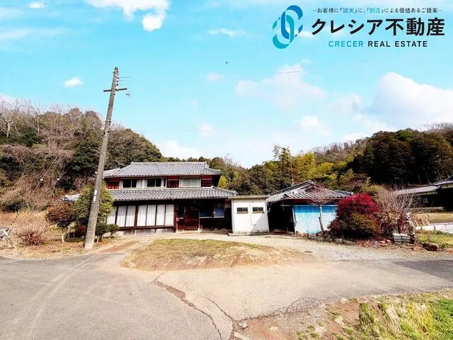 Kasai City, Suigaya Town (Hojomachi Station) 2-story building 6LDK