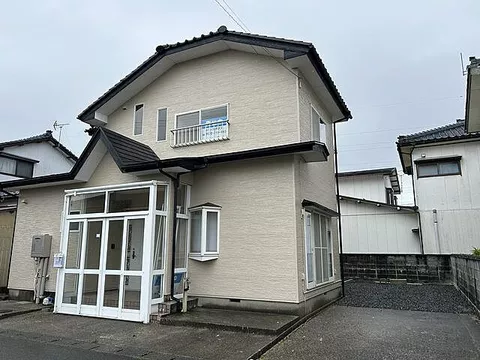 Used single-family home, 3-chome Minamihoncho, Gosen City