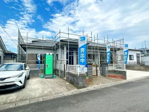 [Open House Scheduled] Interior and Exterior Renovation Planned / New Earthquake Resistance Compliance / Water Facilities Replacement / Parking for 3 cars available /