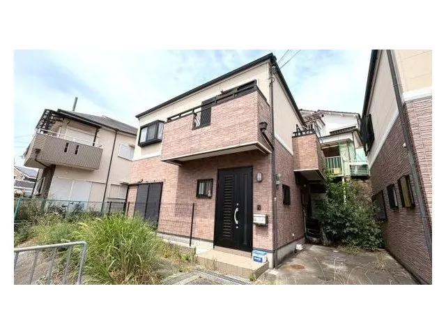 ◇ Spacious 5LDK! ◇ Two-story property near the mountains where you can feel nature!