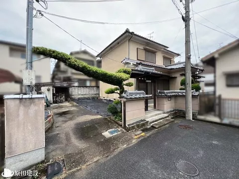Parking for 2 cars, 2-story building, IH cooking heater, flat land