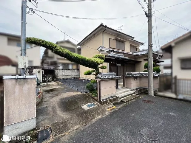 Parking for 2 cars, 2-story building, IH cooking heater, flat land