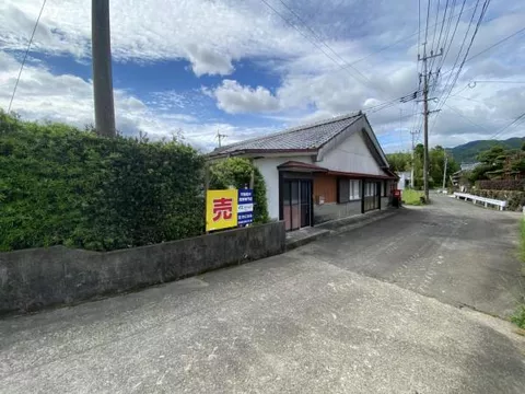 Ebino City, Oaza Saigo (Kyomachi Onsen Station) Single-story building 6DK