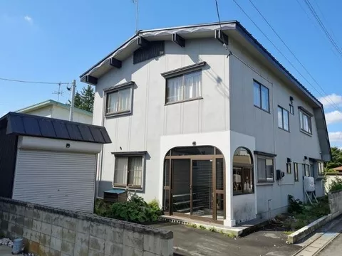 ■ 7 minutes on foot to Tokibin Elementary School ■ Parking for 2 cars available (1 garage, 1 open space) ■ 3 minutes by car to the supermarket