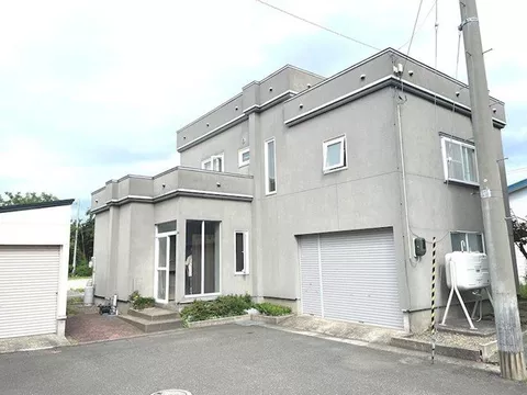 [With built-in garage] A luxurious space to protect your beloved car! Achievable for 7,980,000 yen in Yaetada 3-chome.