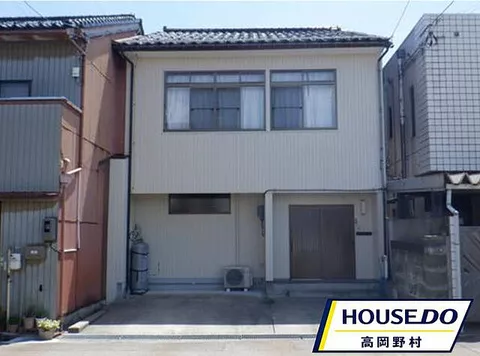 Used single-family home, Takaoka City, Honmaru-cho