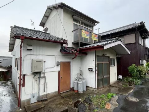 2-story, 3DK in Akasaki Town, Wakamatsu Ward, Kitakyushu City (Wakamatsu Station)