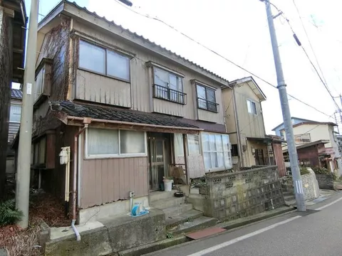 ◆4 minutes on foot to the sea♪◆Great for fishing with embankment fishing available♪