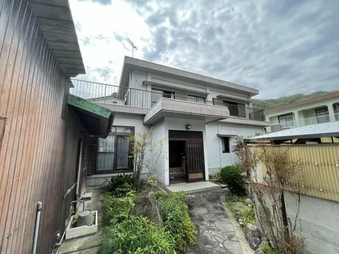Nishiyo City, Sanbe-cho 2-kyou (Unomachi Station) 2-story building 5DK