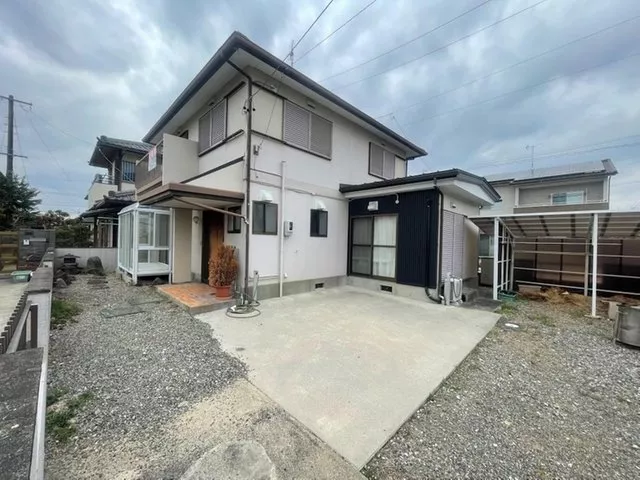 [House Do Gifu Mizuho] Parking for 2 cars available♪ Please feel free to contact us.