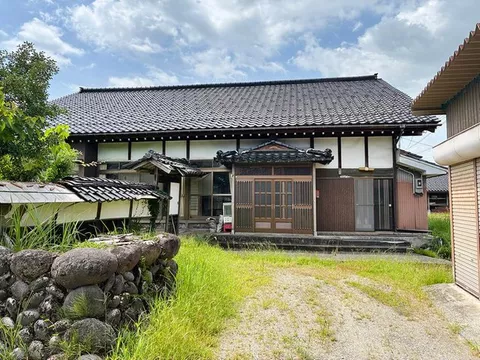 Buseiji Temple (Echichu Funabashi Station) 2 million yen