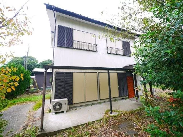 Kiyona Sakutani 5.9 million yen