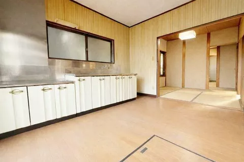 Inazawa City, Sobue-cho Nakamaki Eito (Morikami Station) 2-story building 6DK