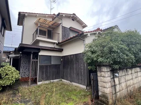 Soshacho 1-chome, Imabari-shi, Imabari (Imabari Sta.) 2F 4DK

4,500,000 yen