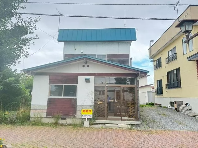 [5 minutes on foot from Higashi-Asahikawa Station!] A 4SLDK house combining convenience and spaciousness♪