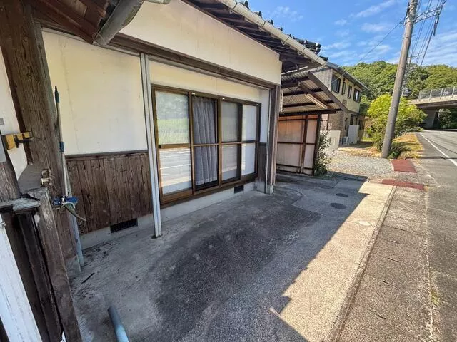Yamaguchi City Sayama (Honyurara Station) 2-story 6LDK