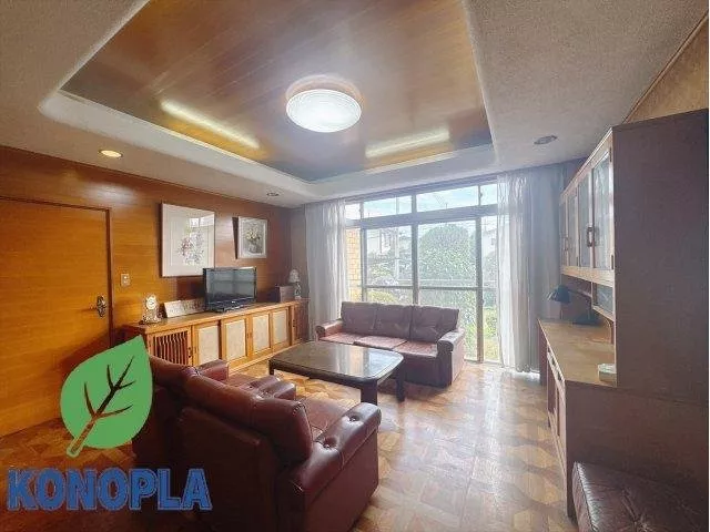 Land area 123 tsubo ☆ Incredibly spacious 6LDK! ■ Also suitable as a two-family home ◎ ■ With air conditioning