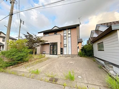 Used single-family home in Omagari Fukumi-cho, Daisen City