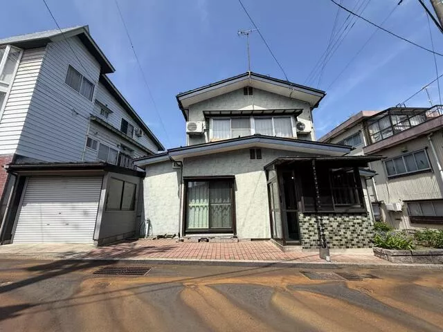 Ojiya City, Hiyoshi 2-chome (Ojiya Station) 2-story building, 6DK