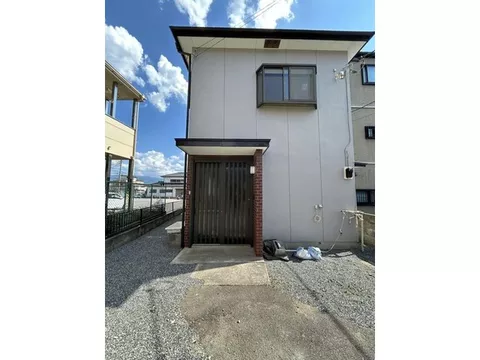 All rooms with storage, all rooms over 6 tatami mats, two-story 4DK with parking for 2 cars - Image 2