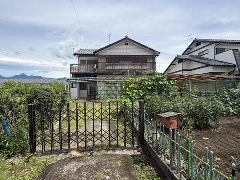 Takasaki City Nakazato Town (Gunma Sosha Station) 2-story 7DK