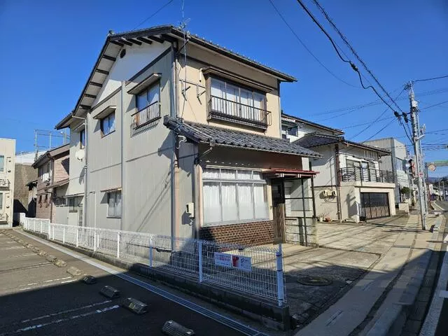 Awara City, Hananomori 1-chome (Awara Onsen Station), 2-story, 9DK