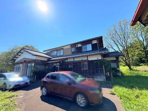 Hibara (Echigo Hayakawa Station) 1.2 million yen