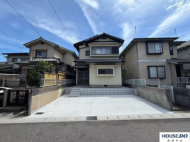 Used single-family home Sakamoto 5-chome, used house