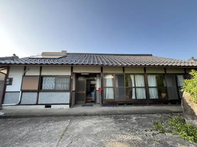 ■ Spacious land of approximately 638 tsubo! ■ Popular single-story house!