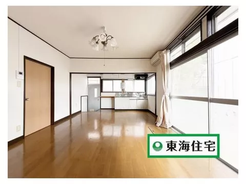 "Spacious 4LDK" A home ready to move in! Approximately 53 tsubo, also available for rebuilding consultations♪