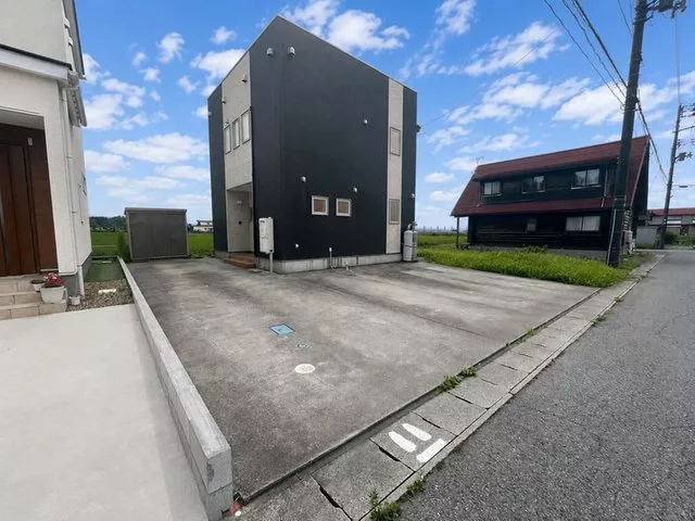 Iidagawa Iizuka Ienokoshi (Ugo Iizuka Station) 9.9 million yen