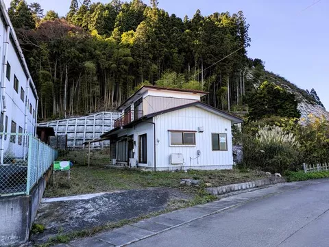 2F 2F 4DK in Kawaguchi Hikage, Isasako, Kurihara-shi, Kurihara

980,000 yen