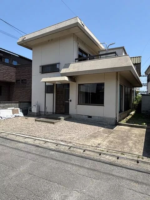 Komatsushima City, Komatsushima Town, Nakasuji (Minami-Komatsushima Station) 2-story building 3LDK