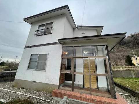 Kameda District, Nanae Town, Aza Fujijo 2-story 5LDK