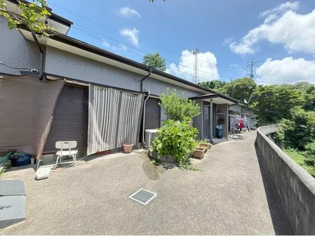 ◎ Realizing rural living in a convenient location ◎ A single-story house that was remodeled about 5 years ago
