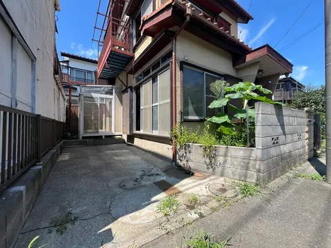 A DIY-friendly house in "Ichigao" that I want you to color in your own way. What do you think??