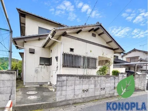 Delivery after renovation completed ■ All rooms are over 6 tatami mats ■ Includes storage and all rooms have closets ■ Parking for 2 cars