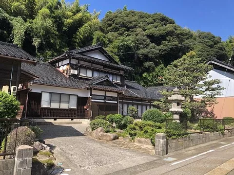 Kahoku City Uedanami (Yokoyama Station) 2-story 11DK