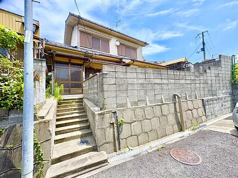 Used single-family home in Ikeshiricho, Kishiwada City