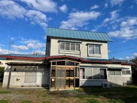 Oaza Higashibabajiri, Baba Jiri (Kuroishi Station) 3.2 million yen