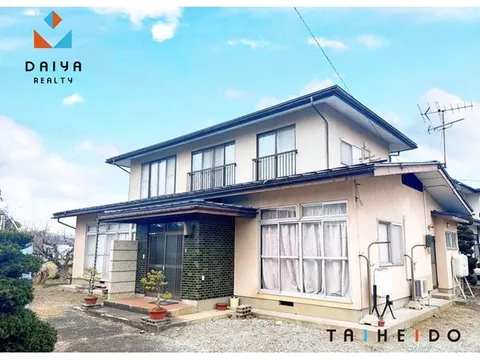 33 minutes on foot to Yamagata City Kanai Elementary School. 33 minutes on foot to Yamagata City Kanai Junior High School.