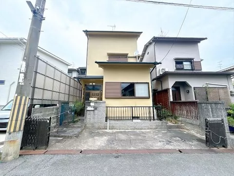 Renovation completed in September 2026! South-facing × good sunlight ♪ 4LDK with a Japanese-style room ◎