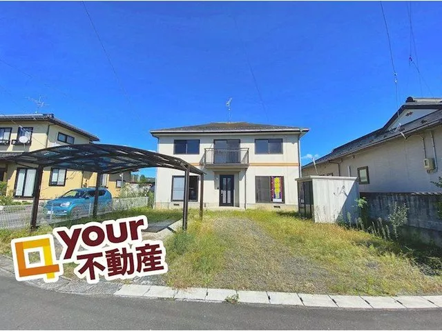 Enjoy a peaceful nature and a variety of rooms in a 5LDK + storage. Great for large families.