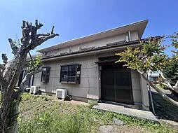 Used terrace house Kitakasakado Third Housing, two units sold together