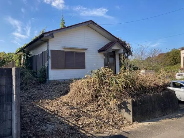 Numata, Inashiki-shi (Hitachino-ushiku Sta.) Single story house, 2LDK

2,000,000 yen