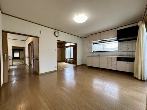 Onuma County, Aizumisato Town, Shinmachi (Aizuhongo Station) single-story 6DK