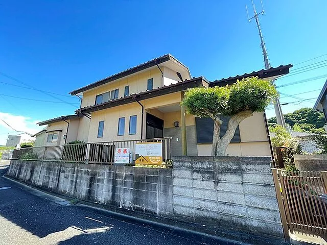 Used single-family home, Oaza Tazumi residence