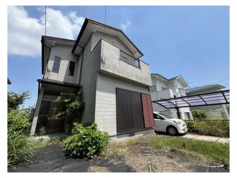 ☆4SLDK! LDK approximately 15 tatami mats! ☆Parking for 3 cars available! ☆Within walking distance to Iwakita Elementary School